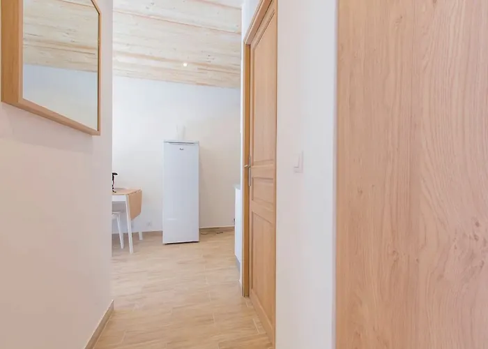 Le Relax - Centre * メジェーヴ